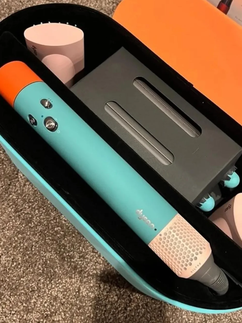 NWOT Dyson Airwrap Limited Edition Multi Styler in Ceramic Pop